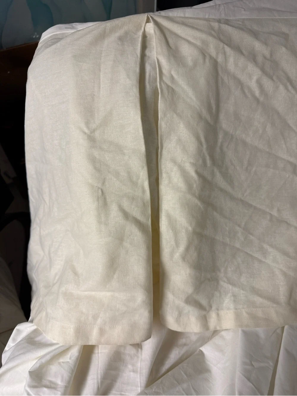 Pottery Barn Ivory Belgian Flax Split Corner Bed Skirt - Excellent 🔥 FINAL SALE